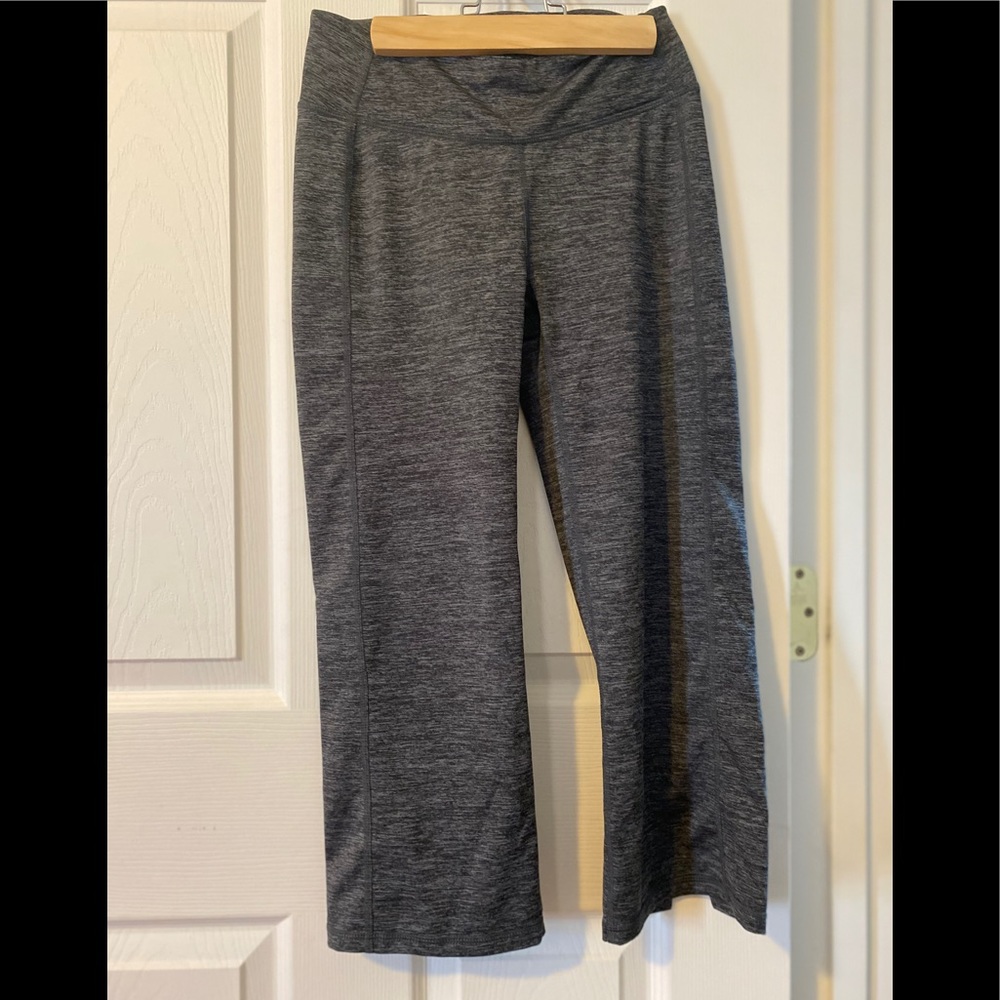 Women’s XS Cropped Exercise Pants